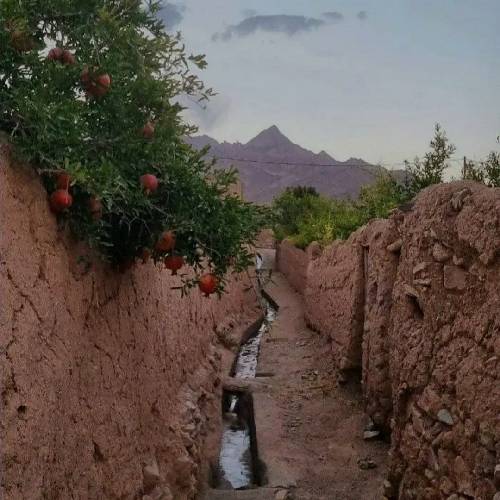 با صدای زن زندونی در بلندو باز نمونه